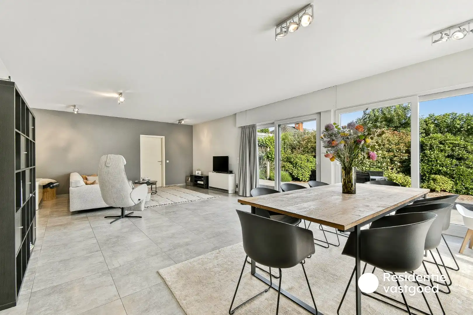 Instapklare en alleenstaande bungalowwoning foto 7
