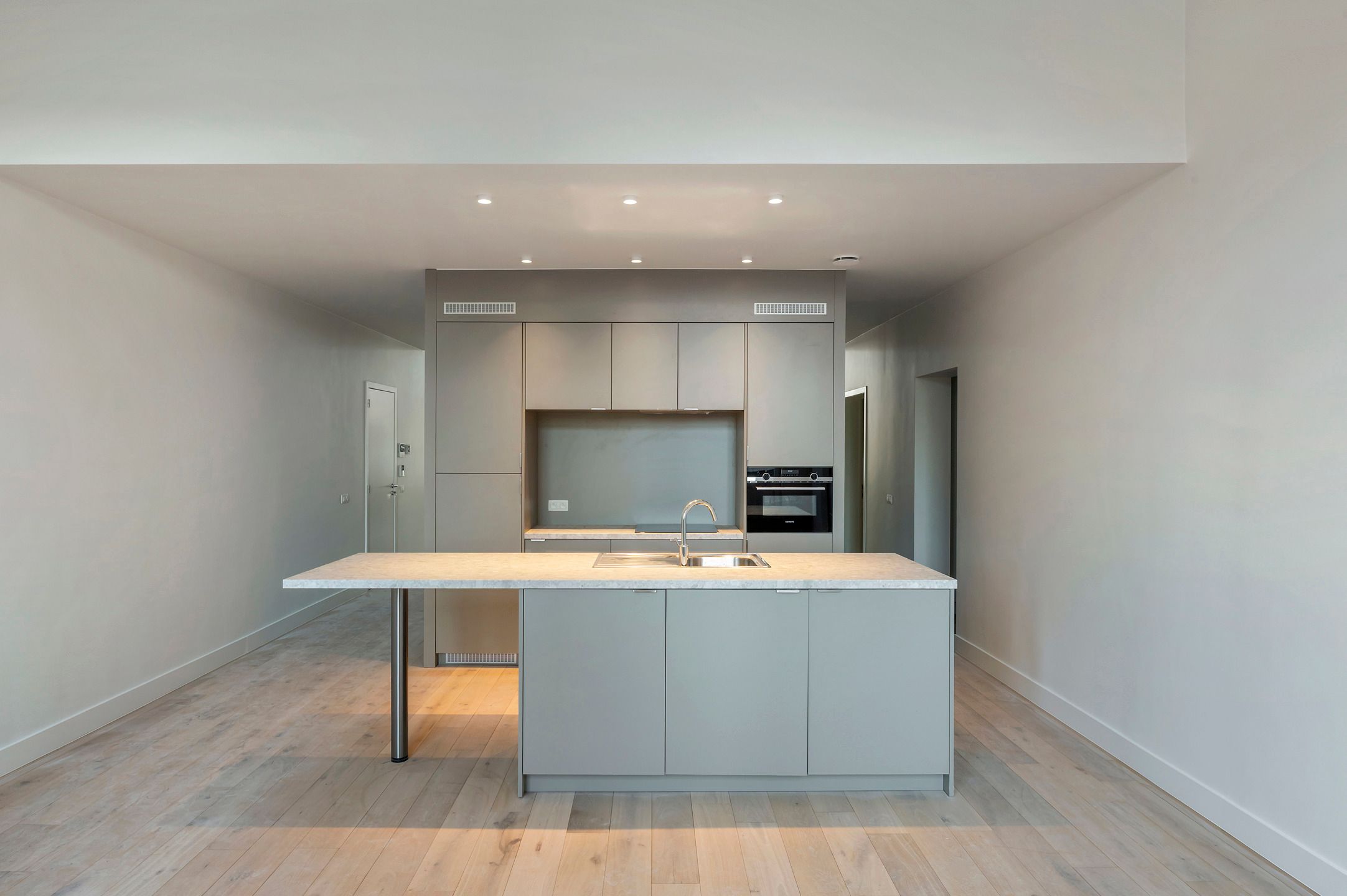 Appartement van 169m² in hart van de Turnhoutse winkelstraat foto 8