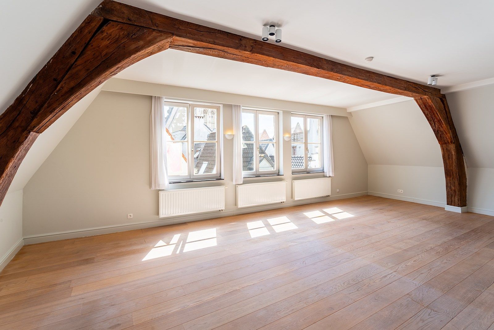 Wonen in Geschiedenis: Unieke duplex in het Hart van de Stad foto 6