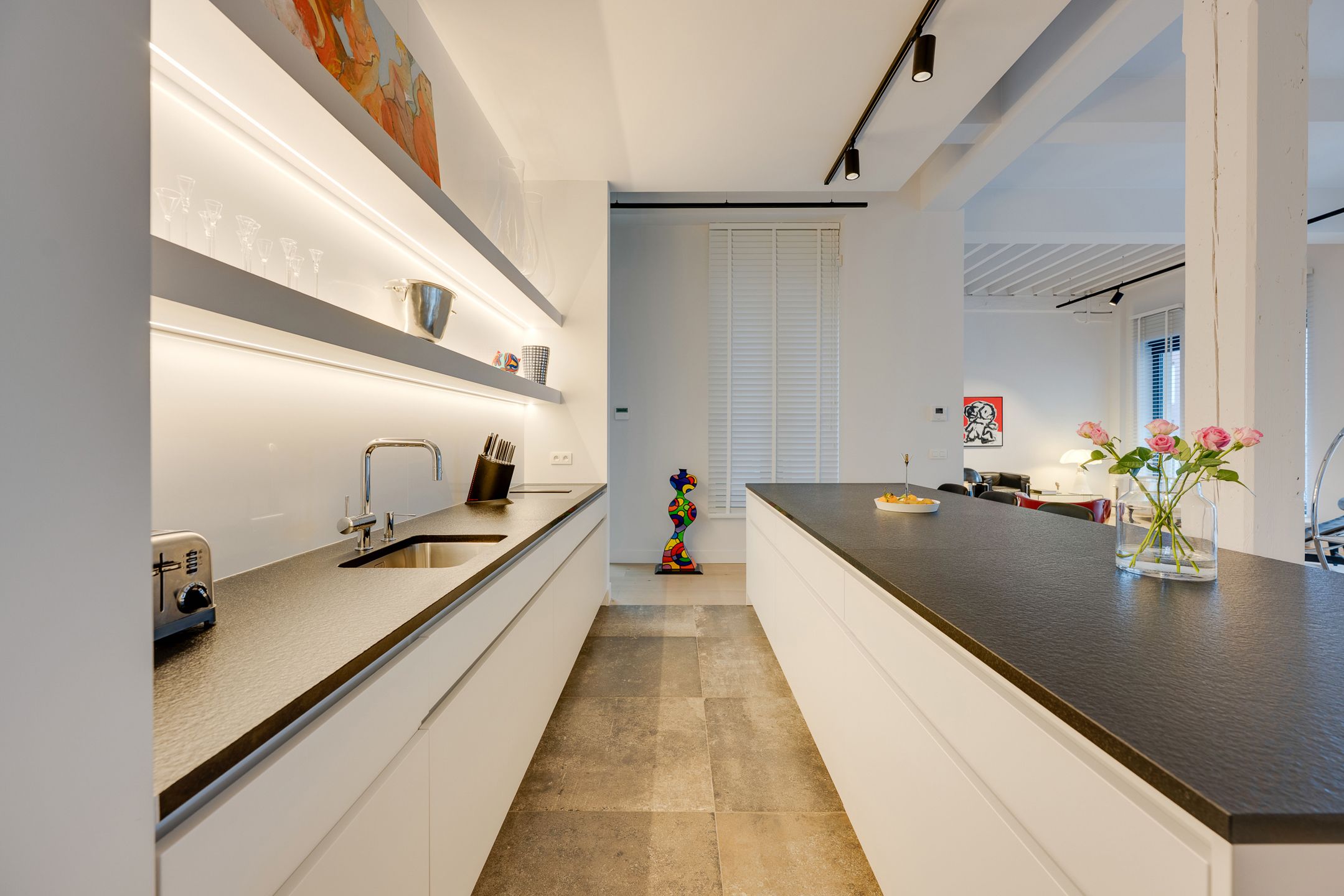 Exclusieve loft met terras op een unieke locatie aan het MAS foto 8