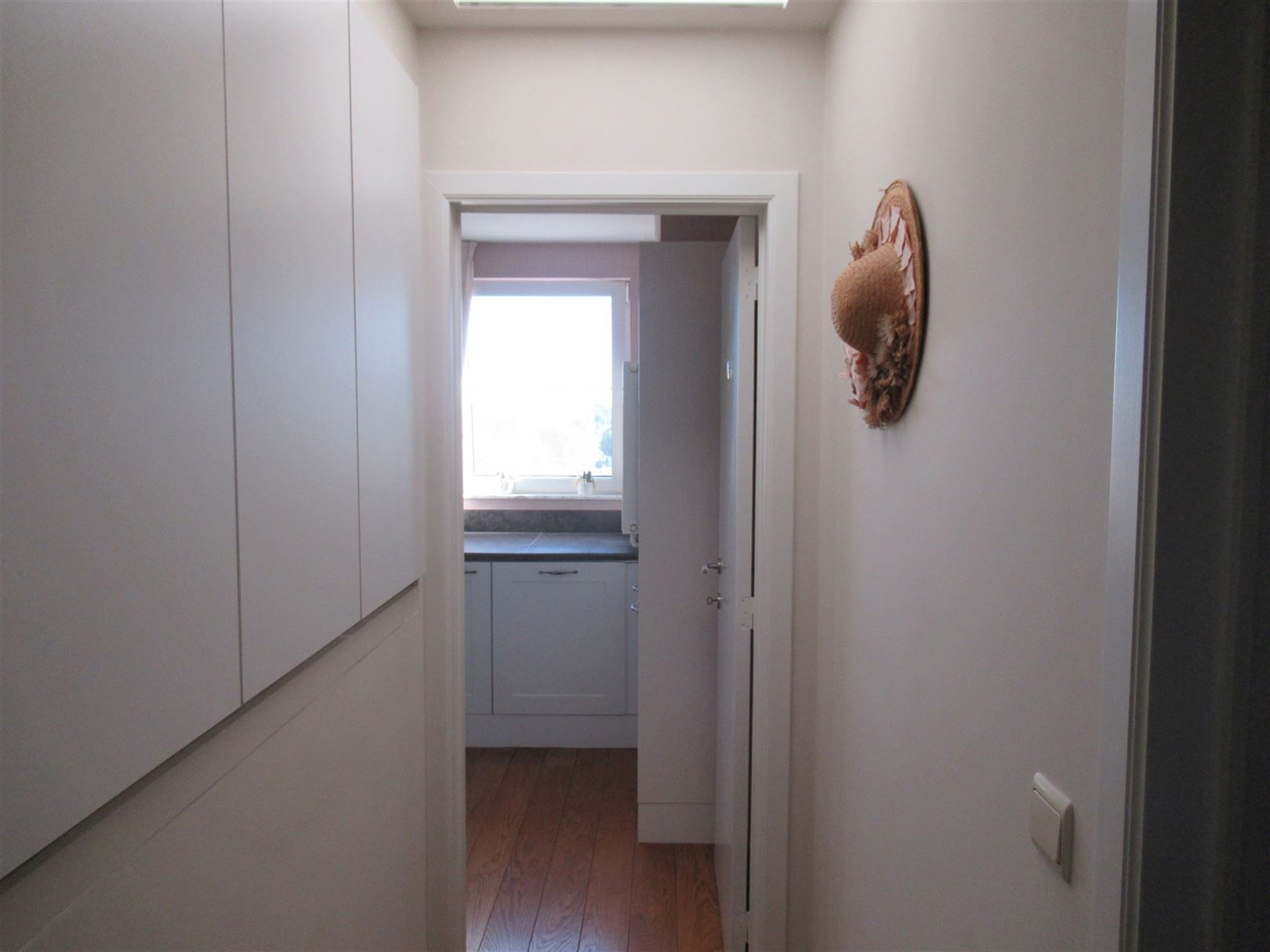 Duplex-appartement met 2 slaapkamers vlakbij centrum en station van Sint-Truiden foto 9