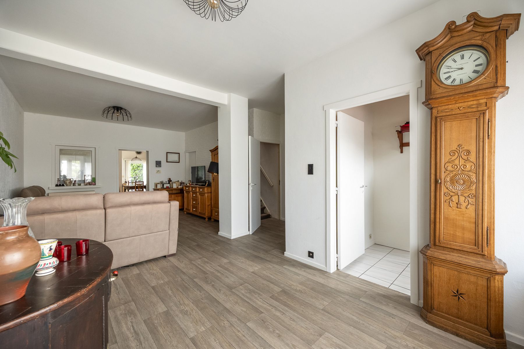 Op te frissen eengezinswoning met 2 à 3 slaapkamers en tuin foto 4