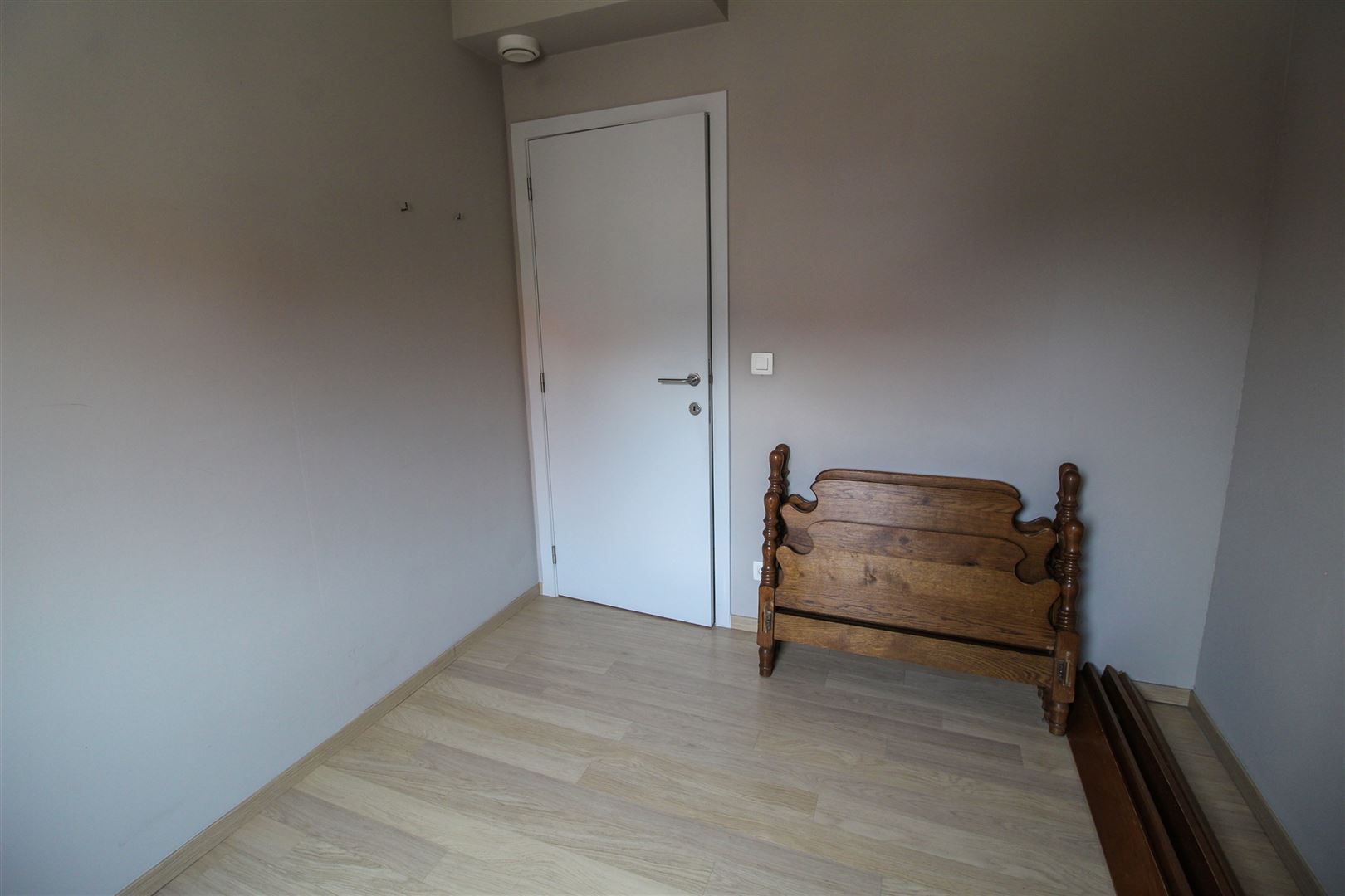 Instapklaar appartement met 2 slaapkamers en bijhorende autostaanplaats foto 12