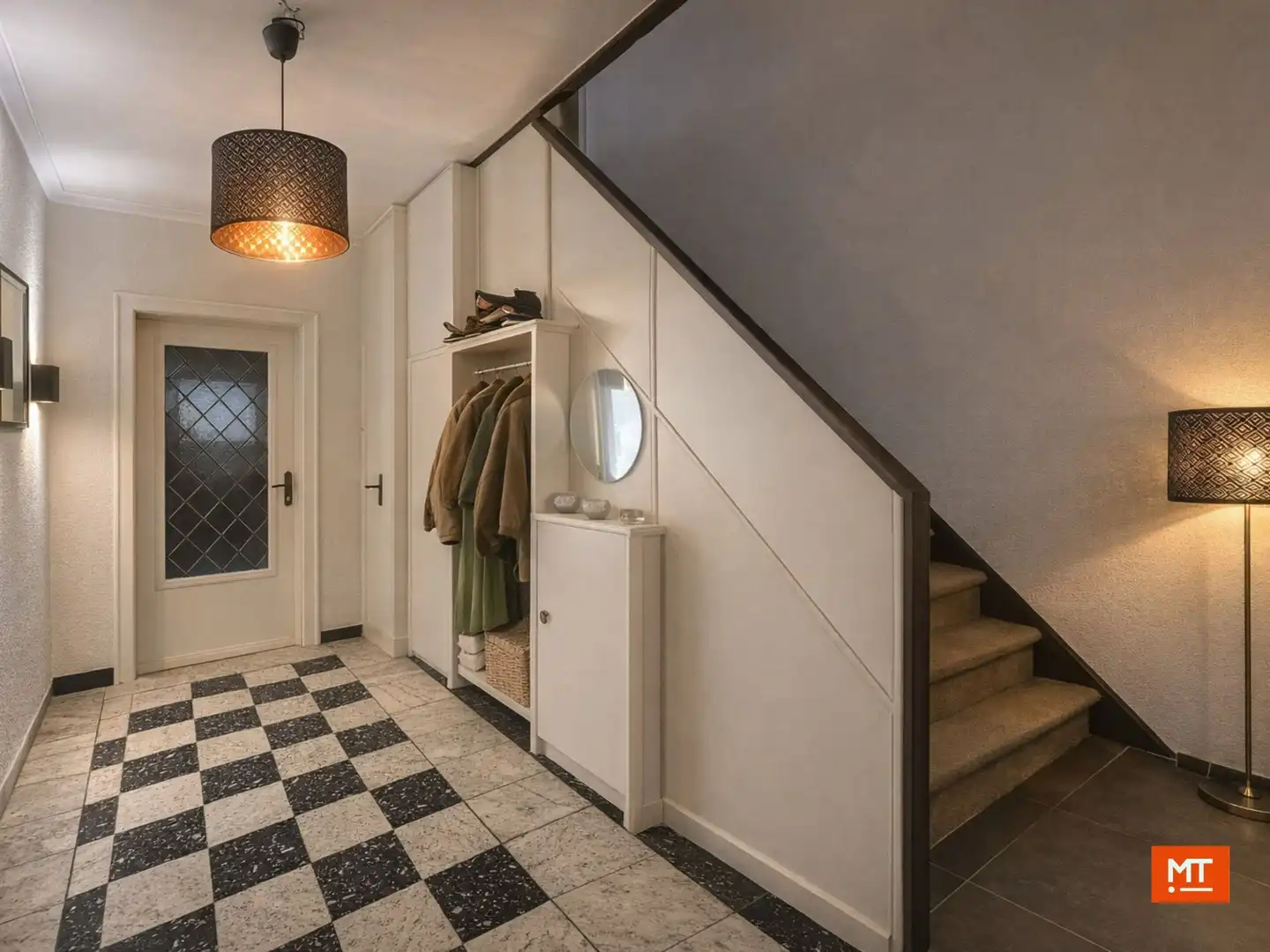 Alleenstaande woning met 3 slaapkamers (4 mogelijk), garage en tuin (ZW) te koop in Langemark foto 7