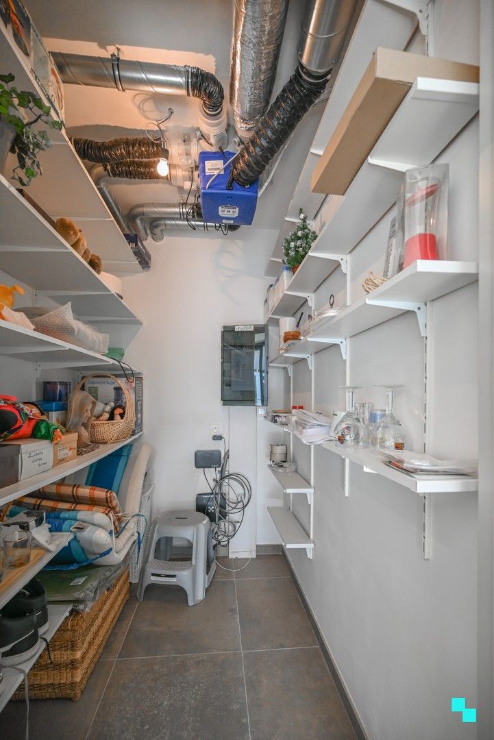 Bijna energieneutraal (E-peil: 8) instapklaar appartement te Bosmolens foto 11