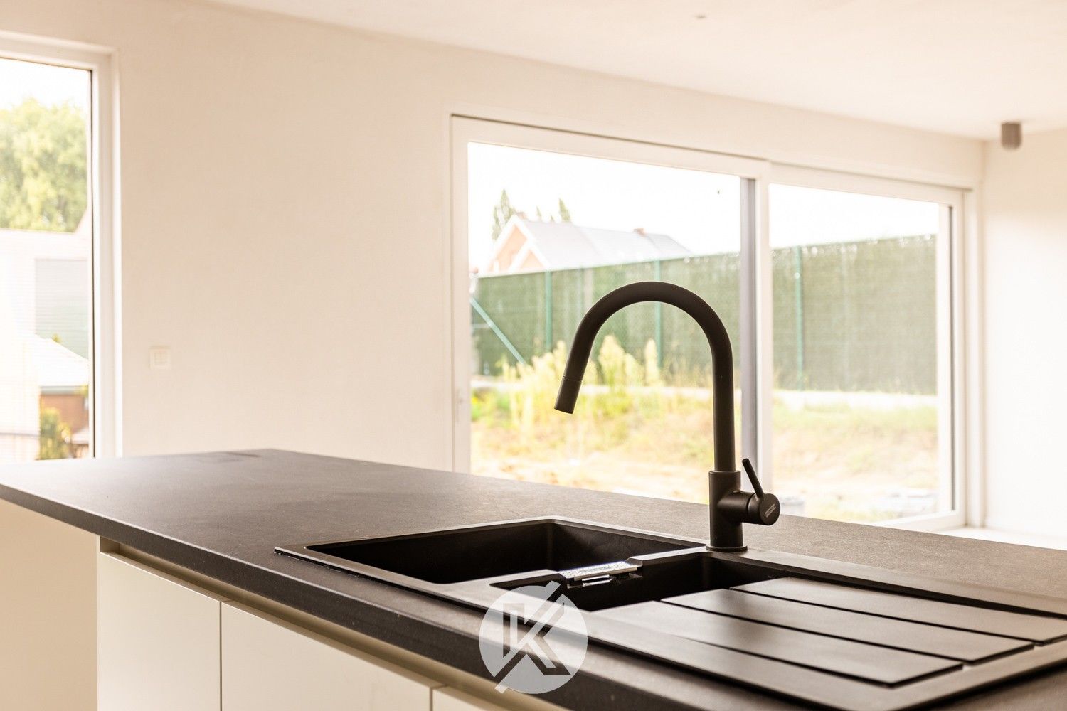 Duurzame, halfopen nieuwwbouwoning in Herzele foto 8