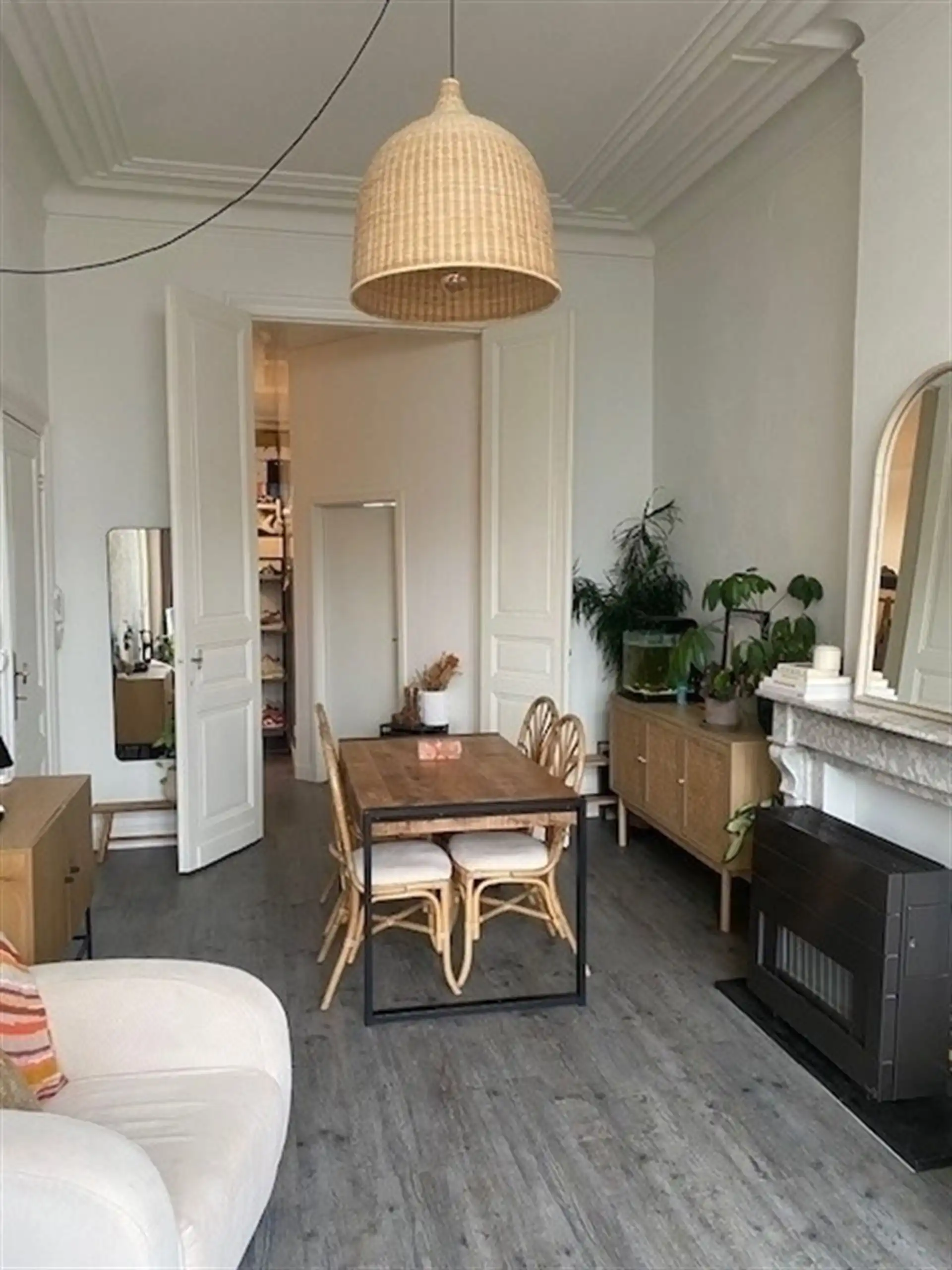 Charmant en lichtrijk app. met ruim terras in hartje Mechelen foto 3