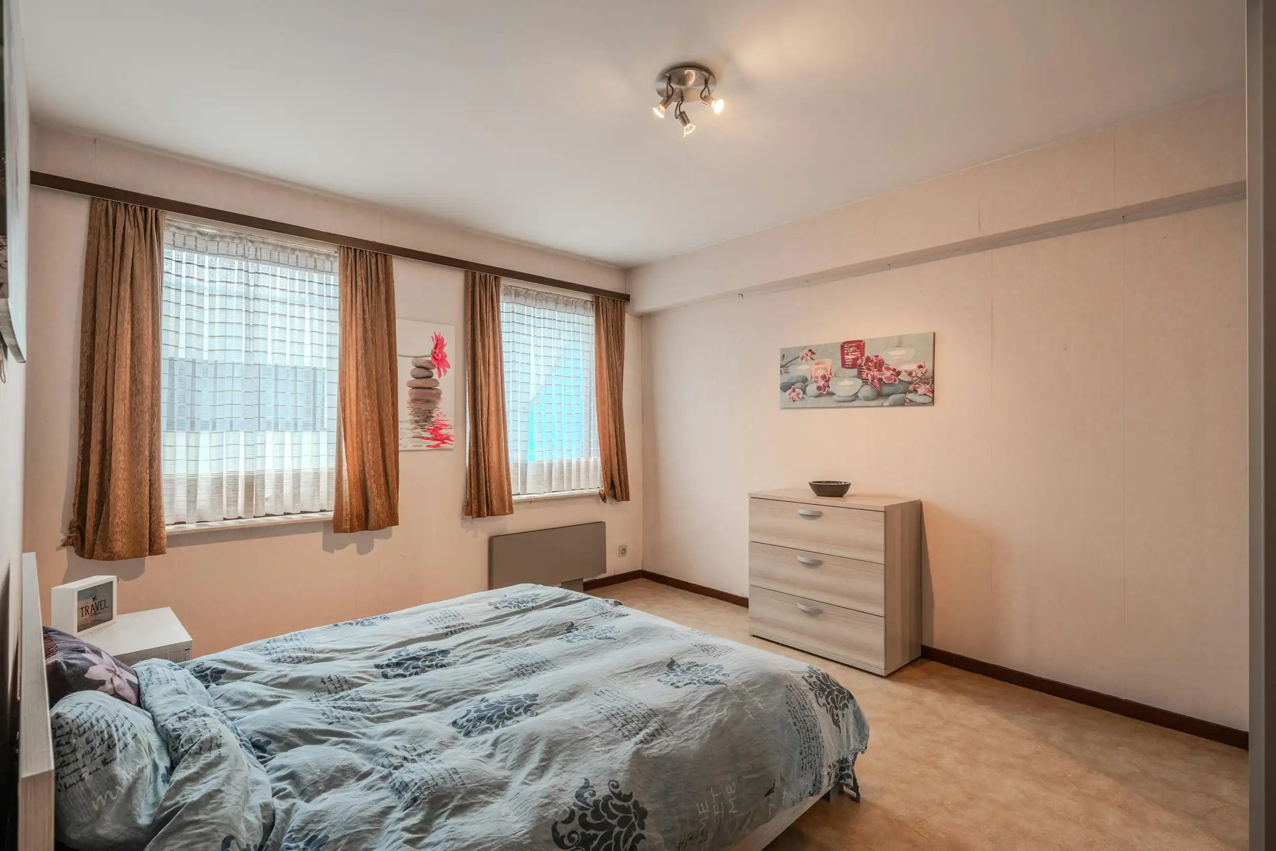 Instapklaar 2-slaapkamer appartement te koop te Gistel  foto 10