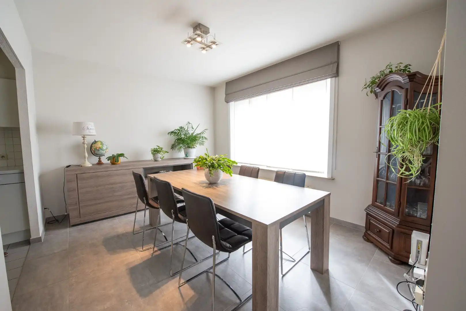 Te koop – Zeer verzorgd appartement met 2 slaapkamers in het centrum van Waregem! foto 6