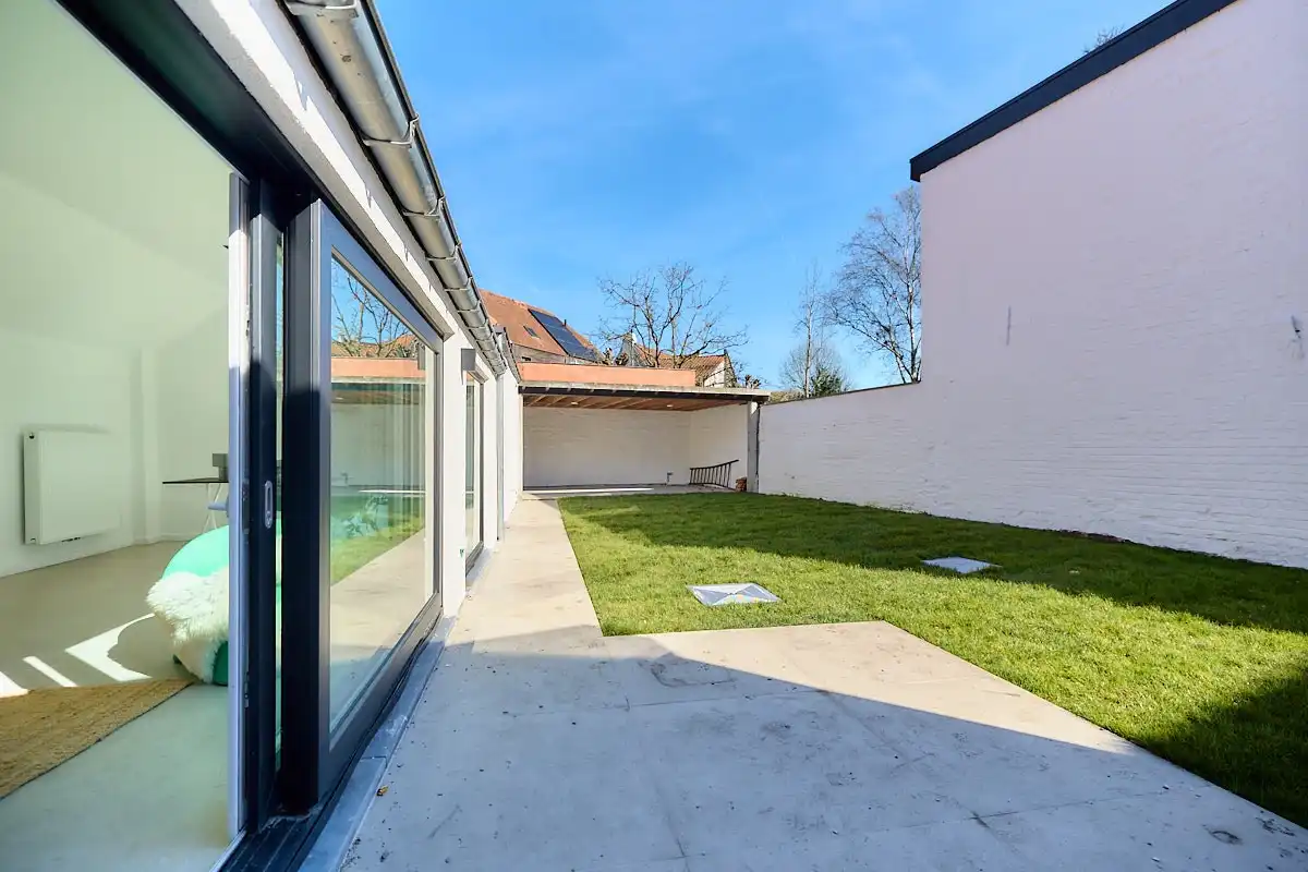 Gerenoveerde halfopen woning met 3 slaapkamers, bureau, parking en tuin in Sint-Denijs-Westrem foto 22