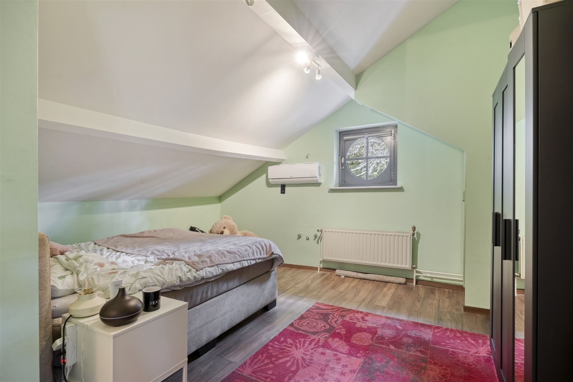 Verrassend ruime villa met klasse in een groene omgeving foto 47