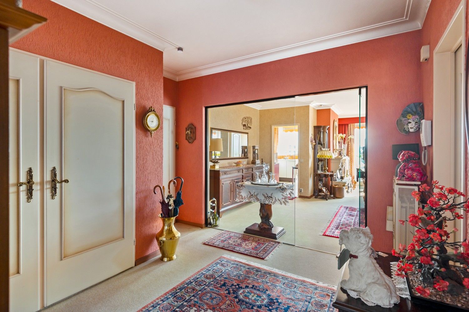 Perfect onderhouden investeringsappartement met 3 slaapkamers en 2 terrassen in Borgerhout! foto 2