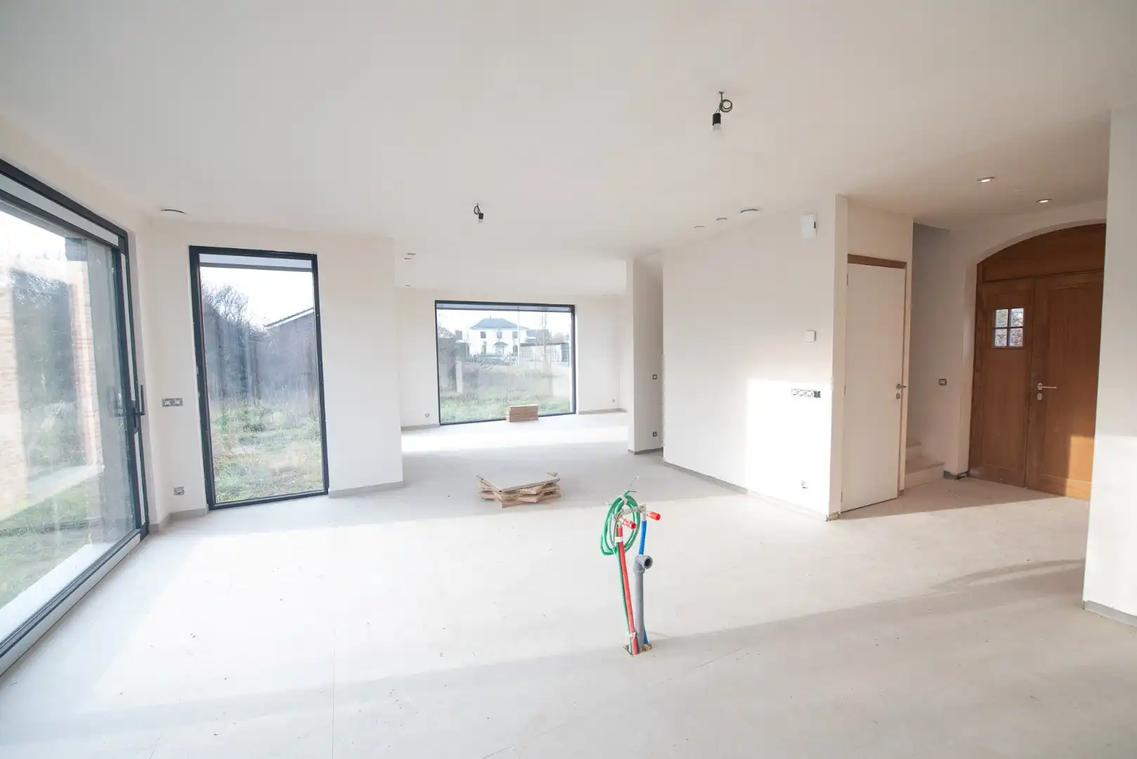 Prachtige energiezuinige nieuwbouwwoning te huur met 3 slaapkamers foto 3