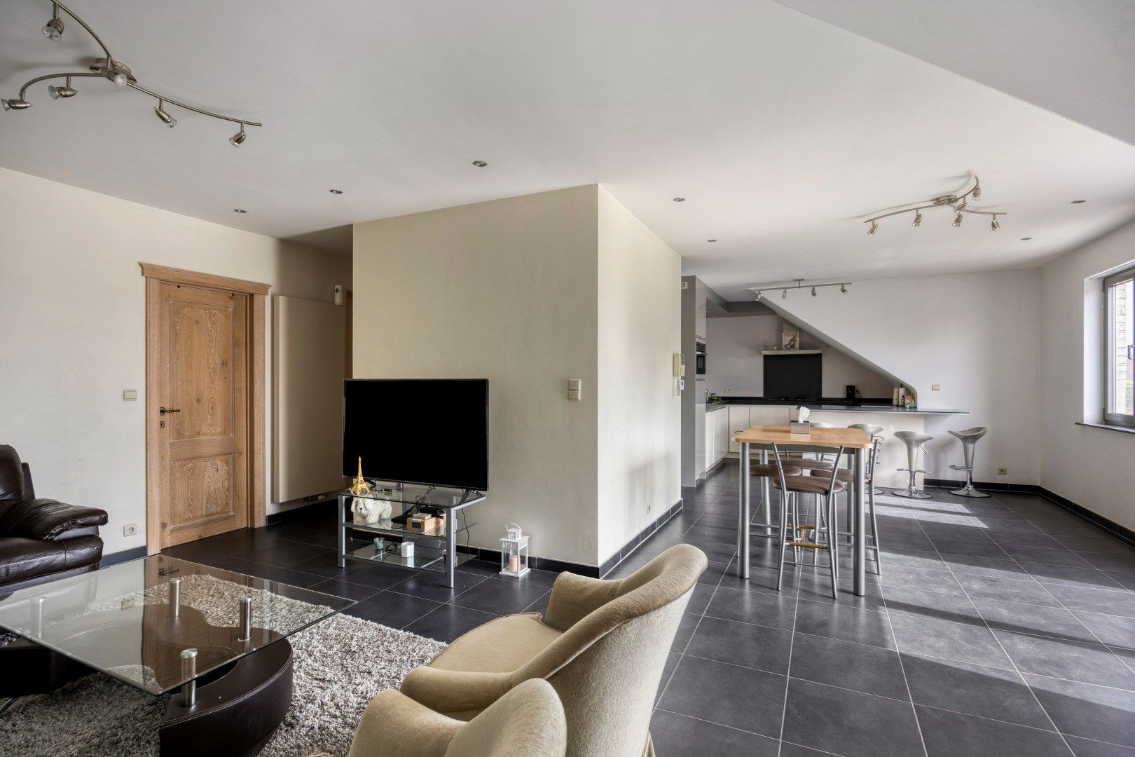 Penthouse in het CENTRUM met LIFT foto {{pictureIndex}}