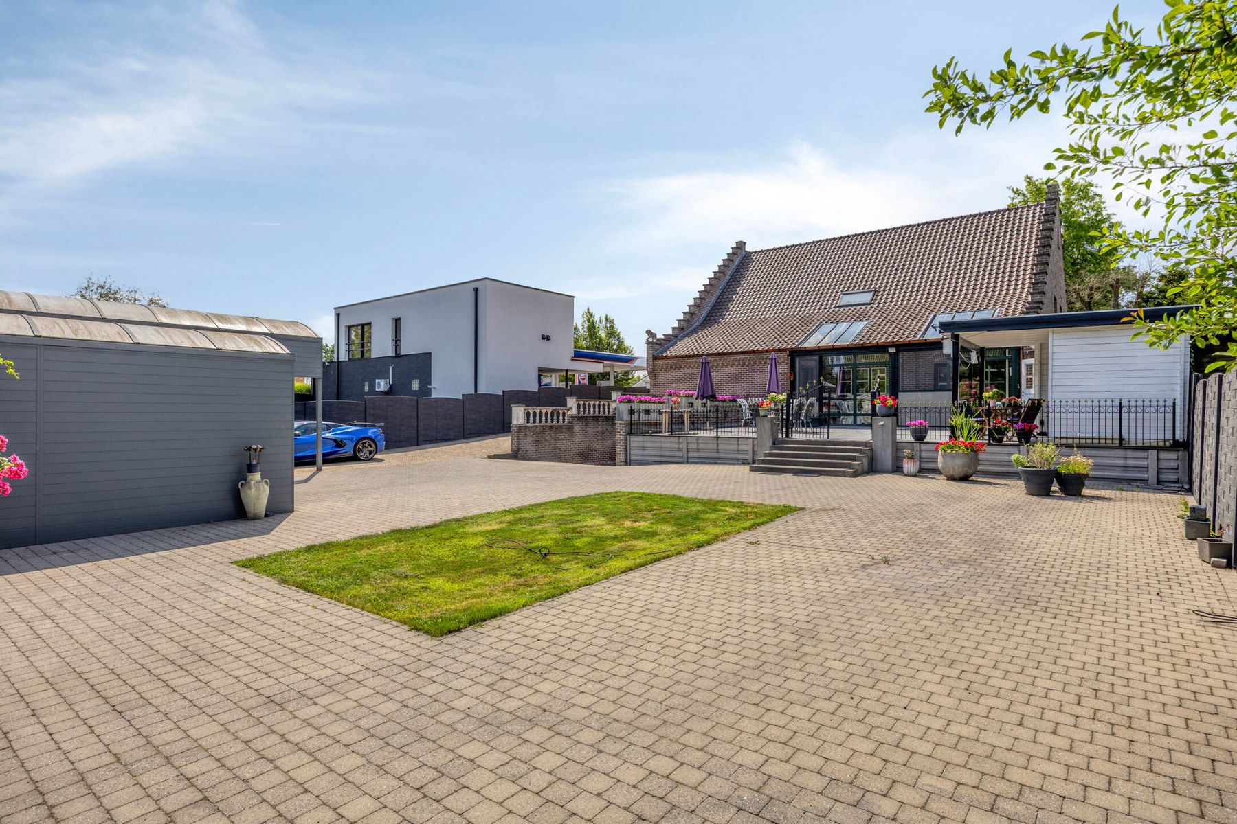 Karaktervolle villa met veel mogelijkheden in Lommel! foto 38