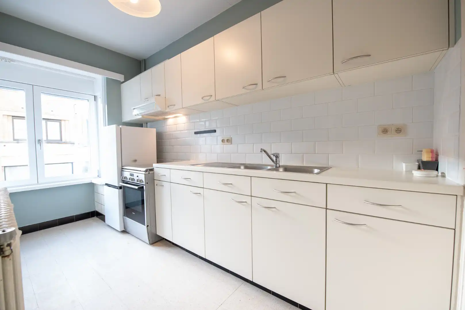 BEZOEKMOMENT VOLZET! Instapklaar appartement te Gent nabij Sint-Pieters station. foto 5