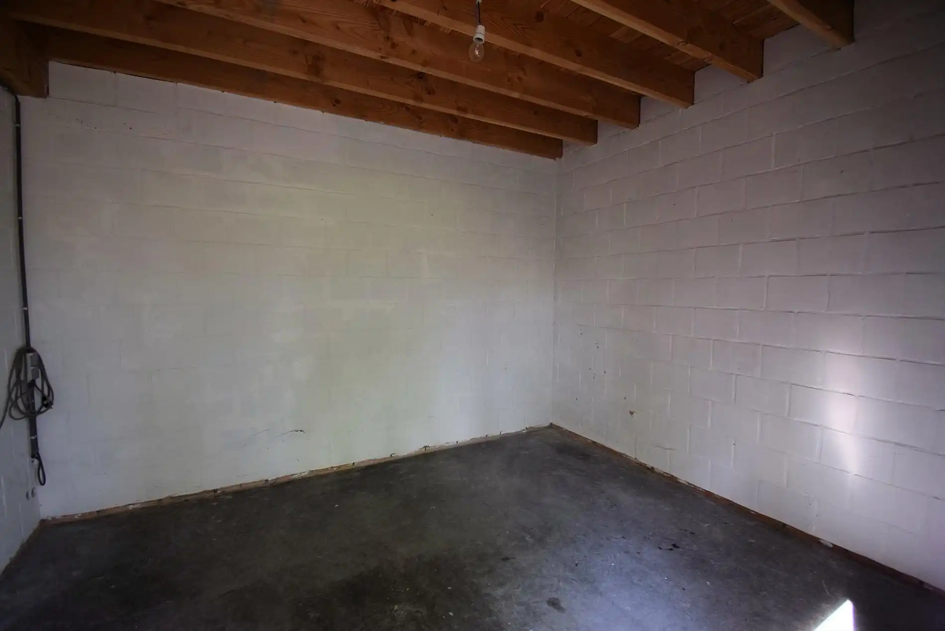 RECENTE WONING MET TUIN IN CENTRUM ROESELARE  foto 18