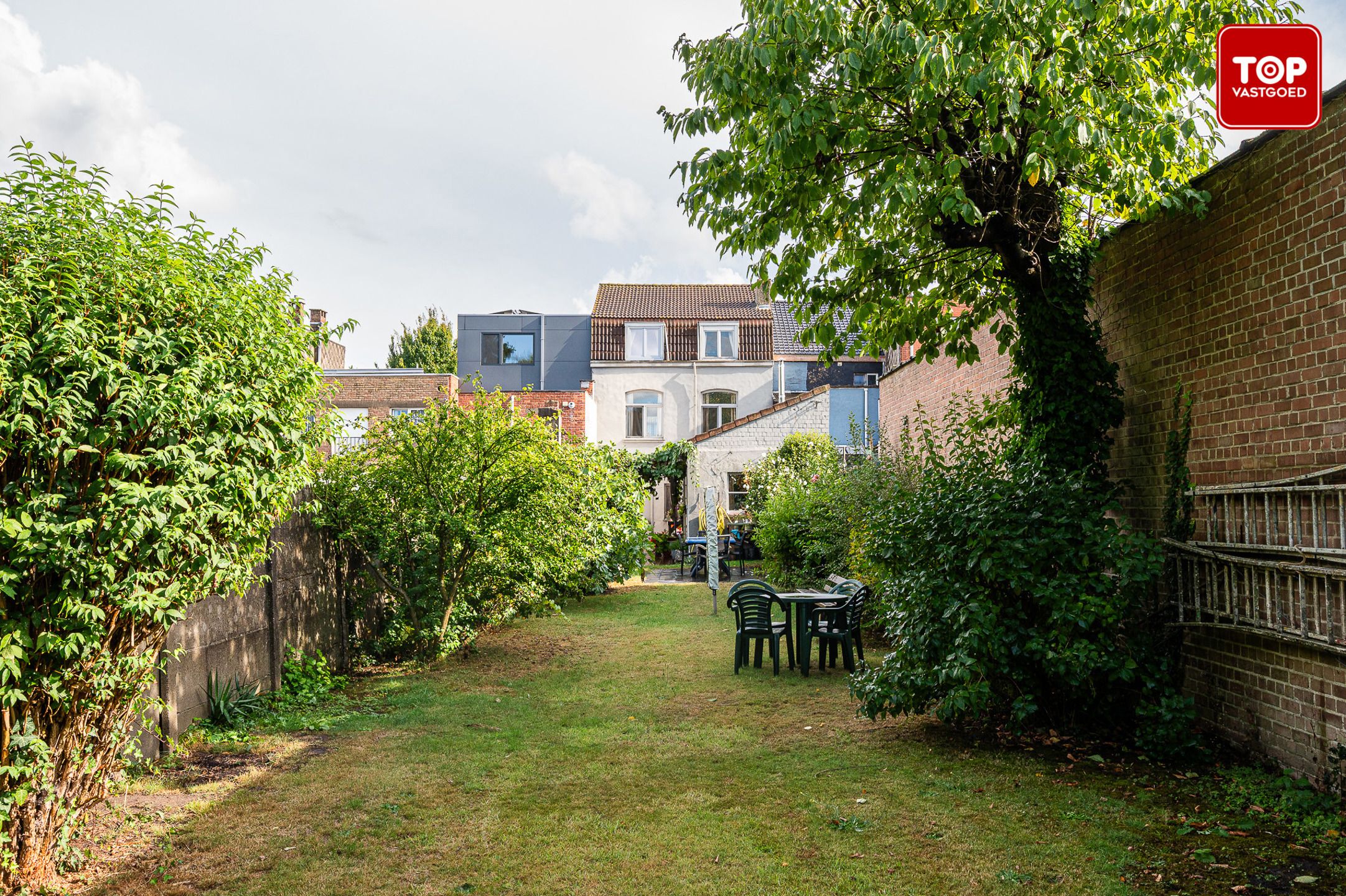 Woning met 8 slaapkamers en prachtige tuin foto 26