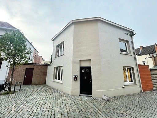 Leuke woning met 2 slaapkamers op een rustige locatie in Lier! foto {{pictureIndex}}