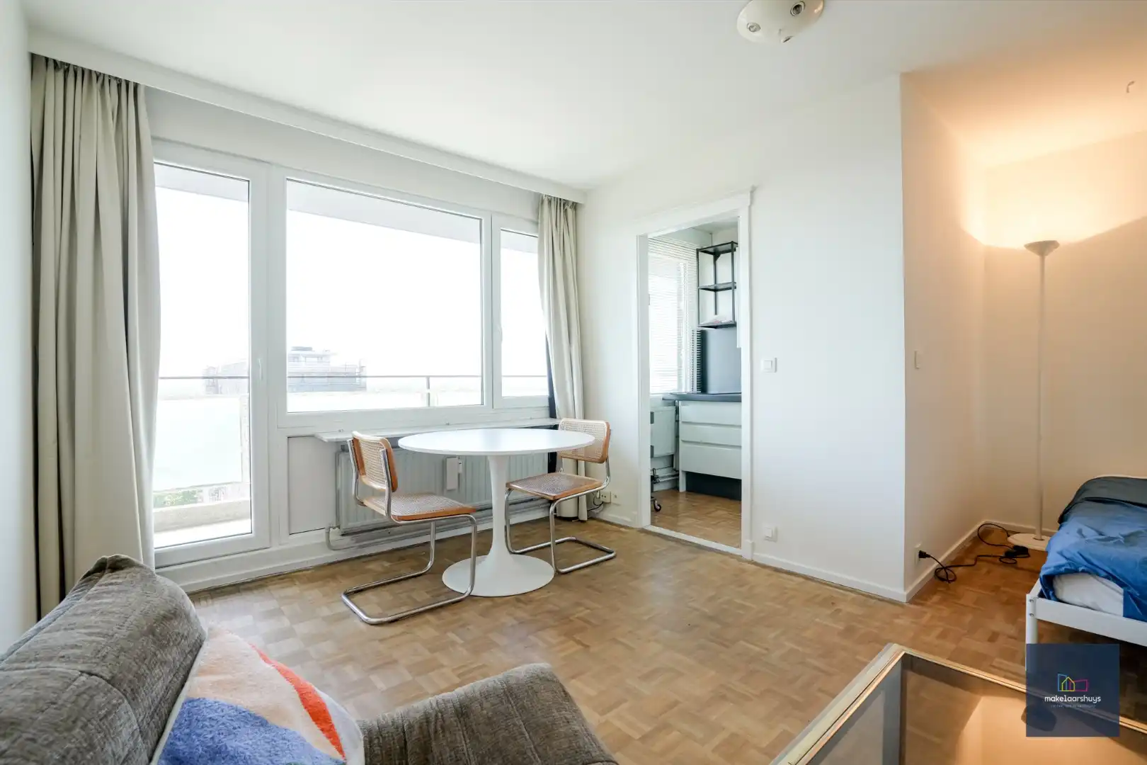 Topper ; instapklare studio met schitterend zicht  foto 3