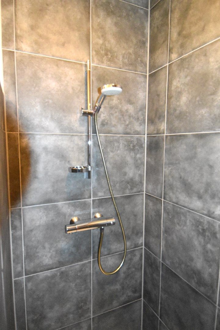 Recent 1-slaapkamerappartement (BJ 2017) met autostaanplaats te koop in een groene omgeving te Heule foto 7