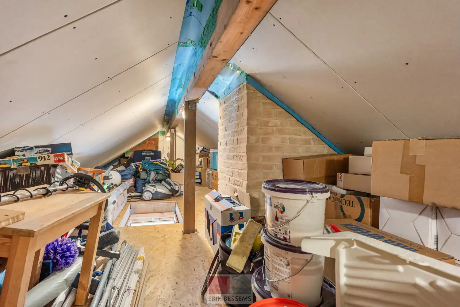 Zeer energiezuinige, vrijstaande woning, gebouwd in 2011, gelegen op een perceel van 715 m² met een bewoonbare oppervlakte van ca. 220 m² foto 24