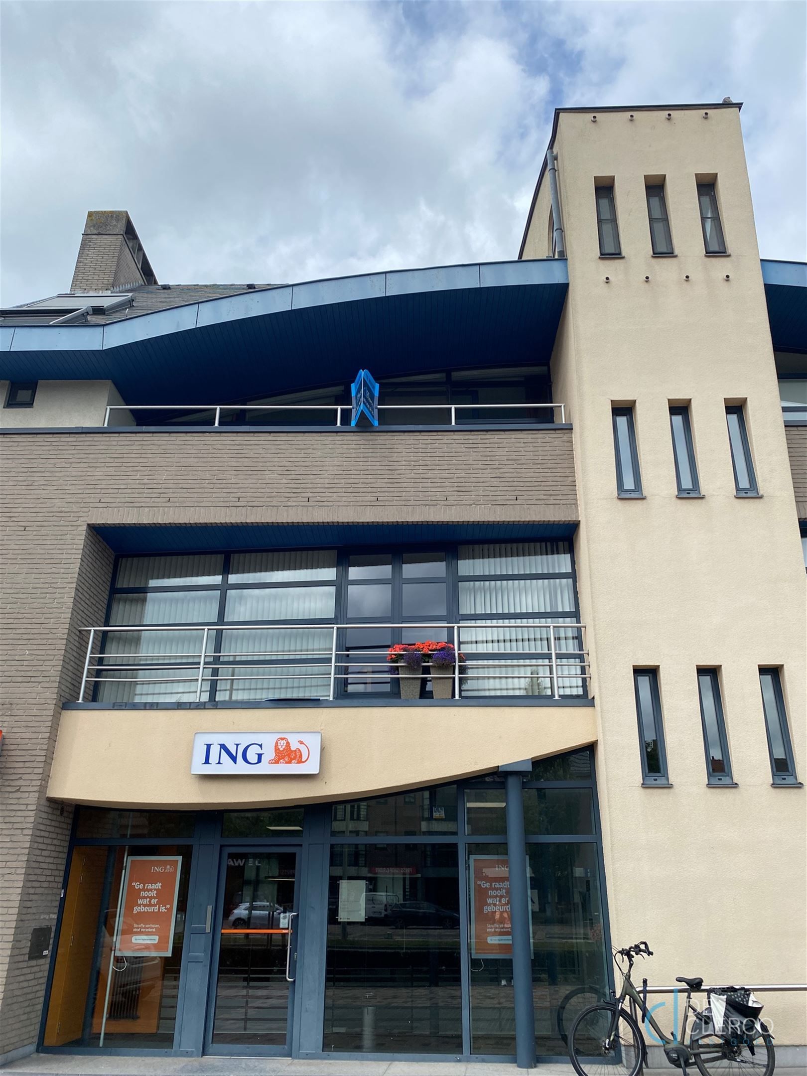 Gezellig appartement met garage te huur, centrum Lochristi!  foto {{pictureIndex}}