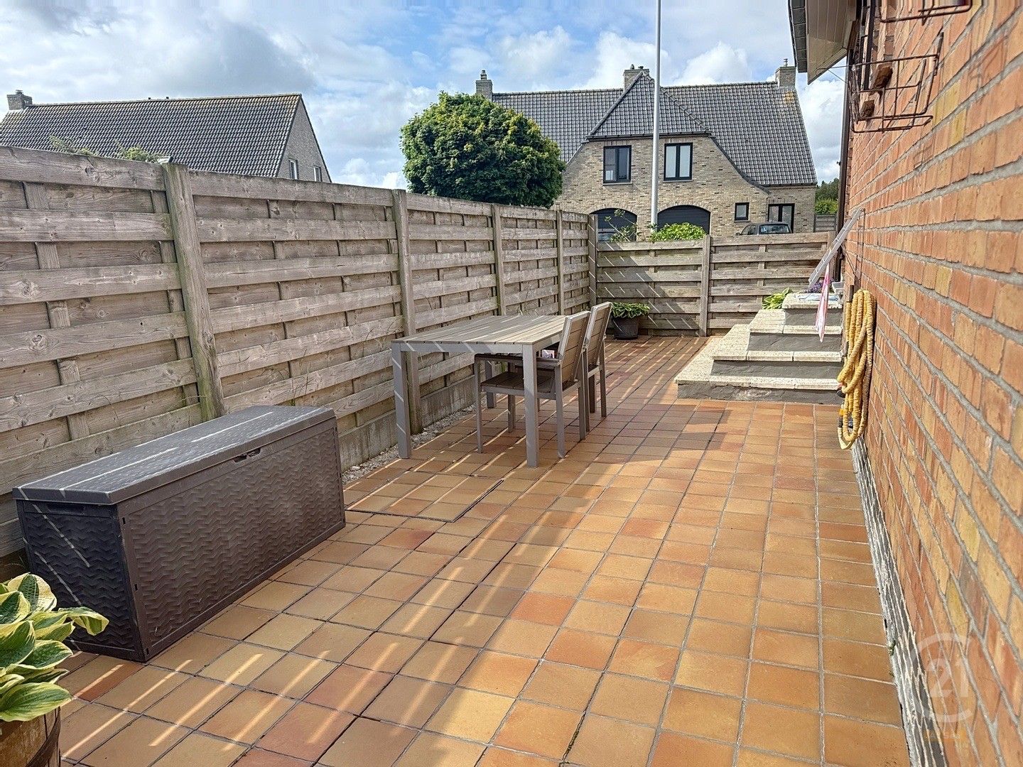 Karaktervolle woning met ruime tuin in het centrum van Leffinge foto 21