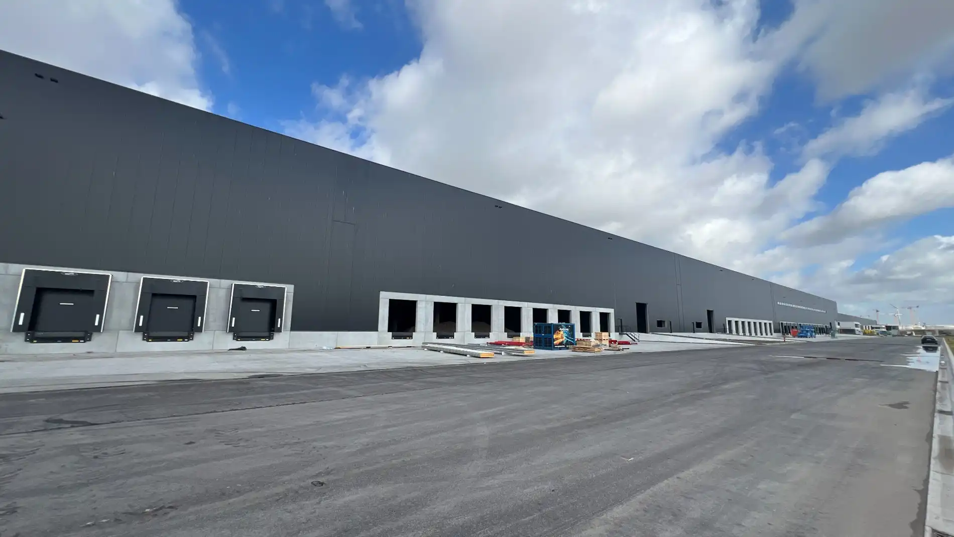 Nieuwbouw logistiek magazijn te huur aan Kluizendok in Haven van Gent foto 9