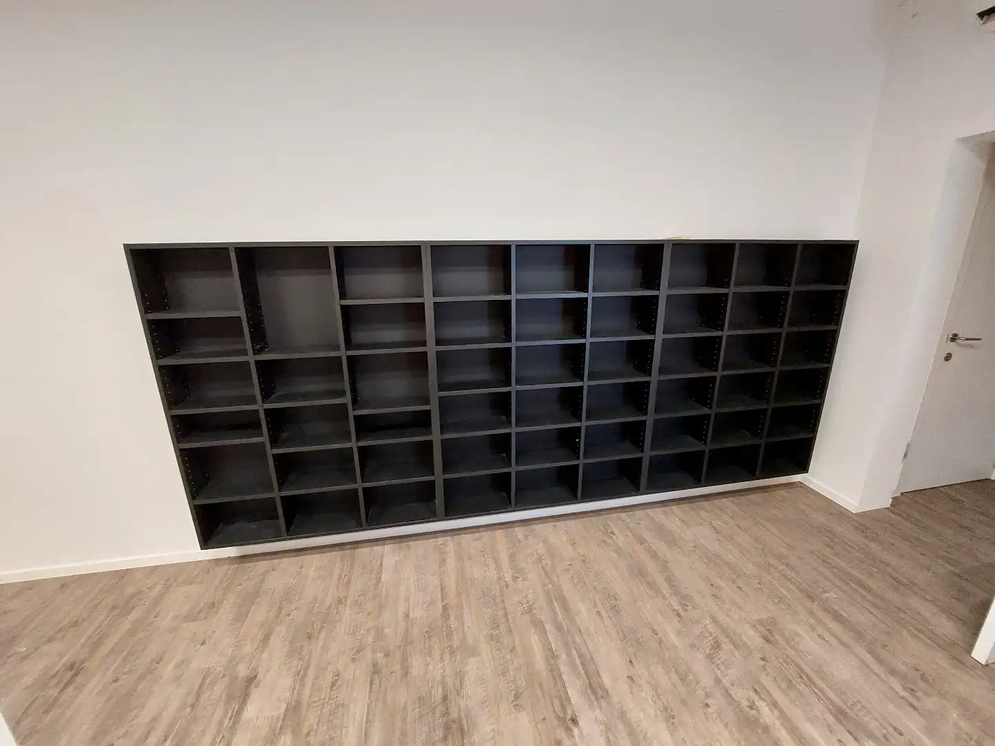 Strategisch gelegen kantoorruimte (48m²) nabij de rechtbank en het station. foto 6