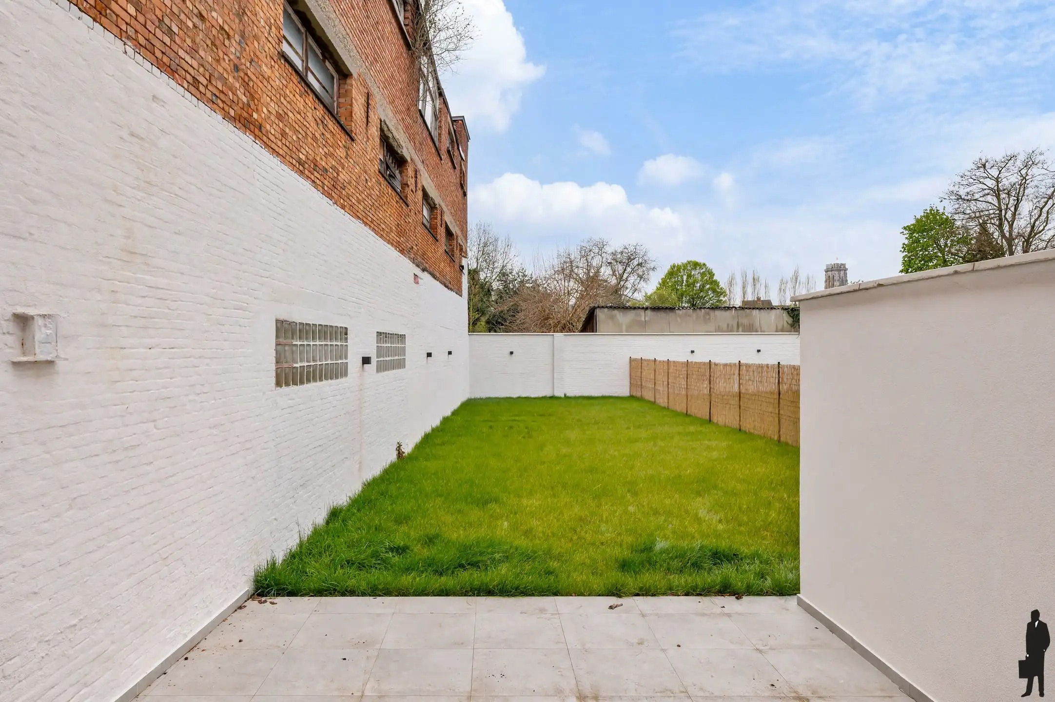 Prachtig gerenoveerd appartement met 2 slaapkamers en ruime tuin van 190 m² nabij het centrum van Mechelen. foto 10