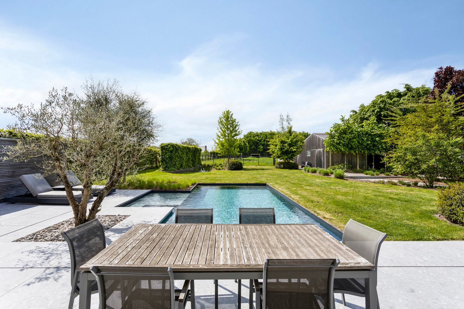 Mooie stijlvolle woning met tuin en achterliggend weiland foto 23