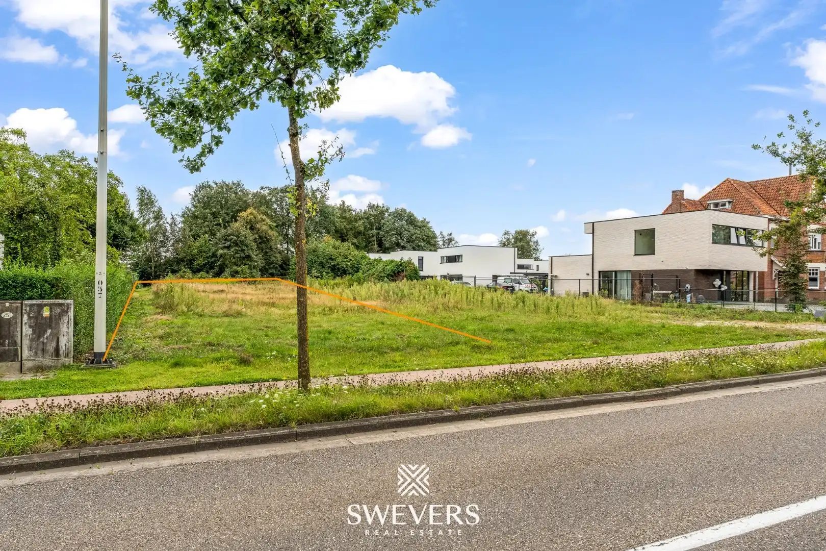 Knappe bouwgrond voor open bebouwing op 12a 74ca in hartje Helchteren foto 18