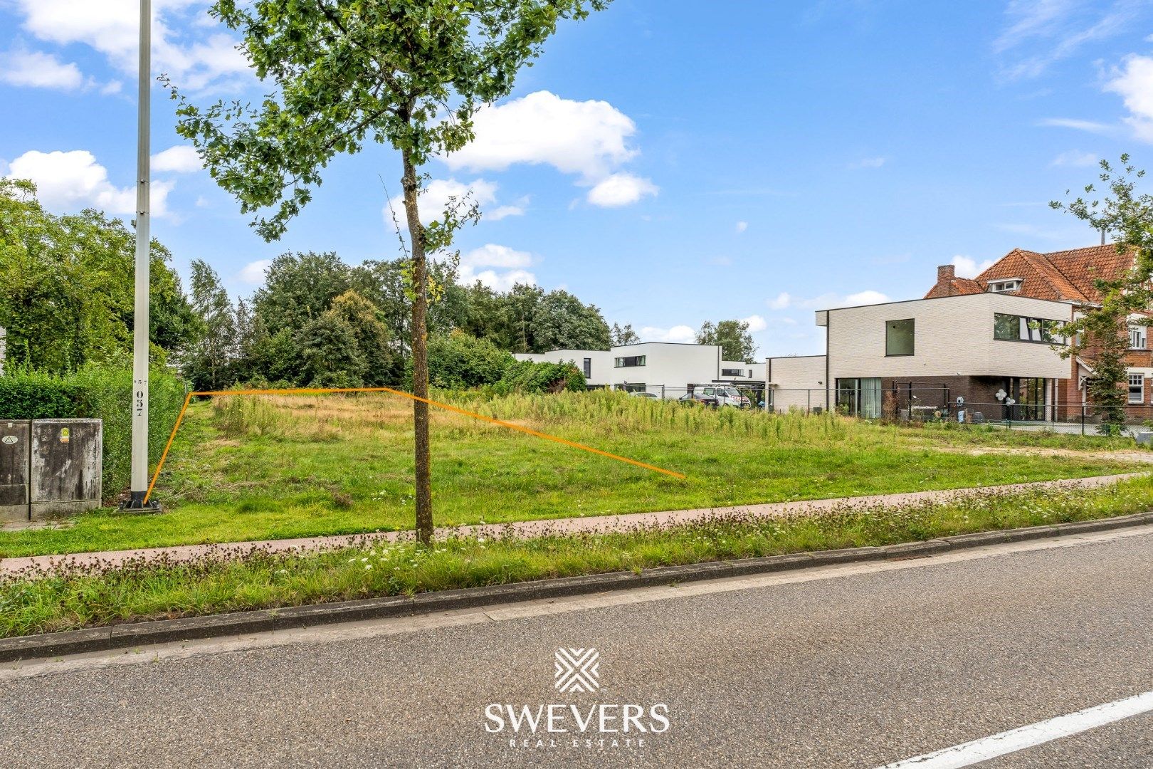 Knappe bouwgrond voor open bebouwing op 12a 74ca in hartje Helchteren foto 18