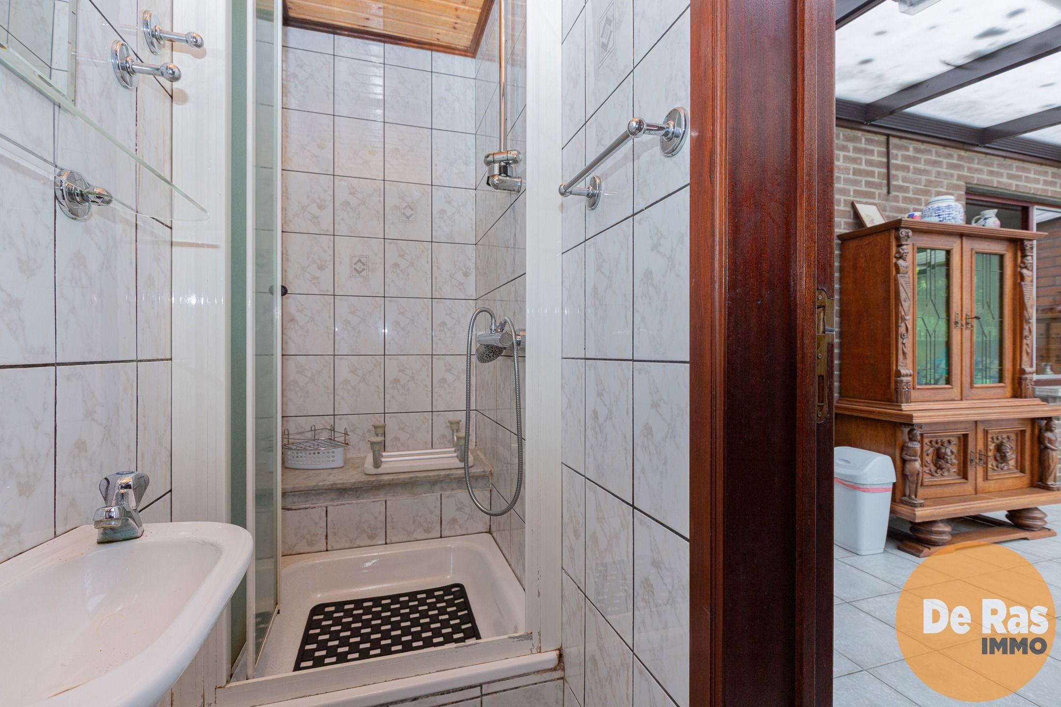 ERPE-MERE - Ruime gezinswoning in residentiële wijk foto 20