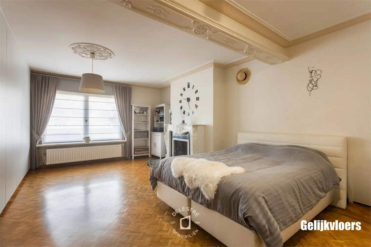 ** IN OPTIE **&nbsp;GERENOVEERDE WONING MET 6 SLPK. EN TUIN foto 15