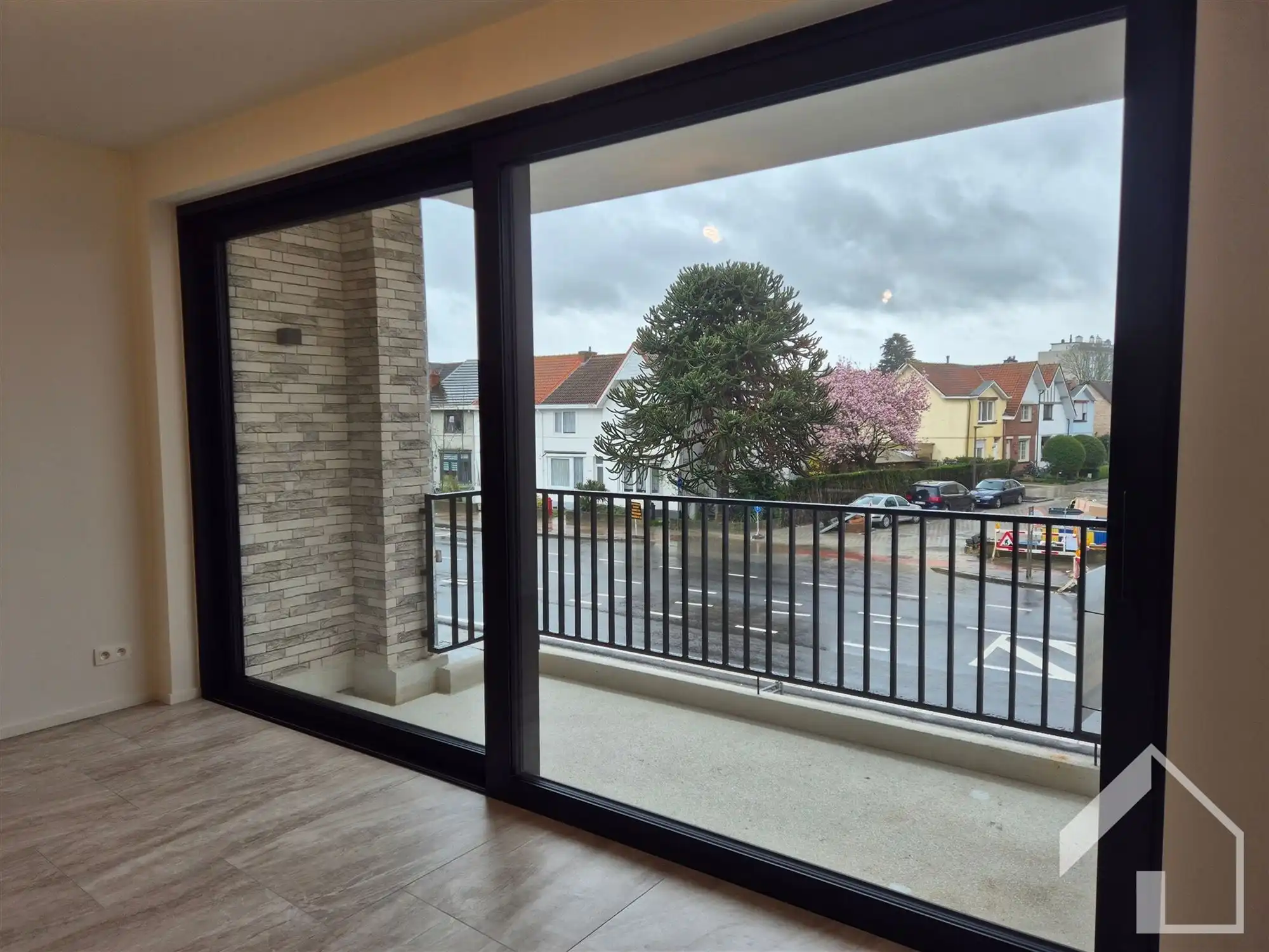 Nieuwbouw appartement op de 1ste verdieping met 2 slaapkamers, terras en lift  foto 6