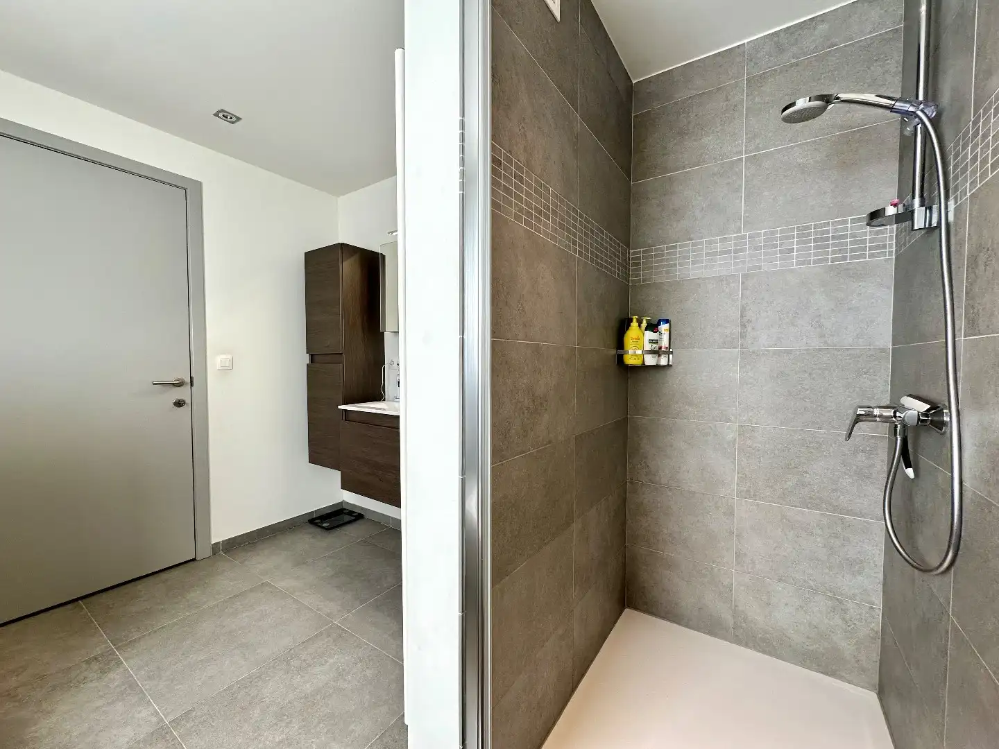 Moderne en energiezuinige woning met drie slaapkamers te huur in Voeren foto 14
