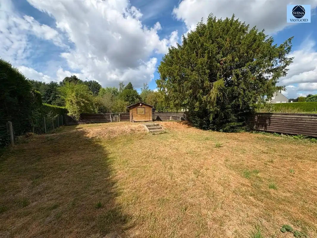 HALFOPENBEBOUWING MET 3 SLAAPKAMERS, TUIN EN GARAGE foto 14