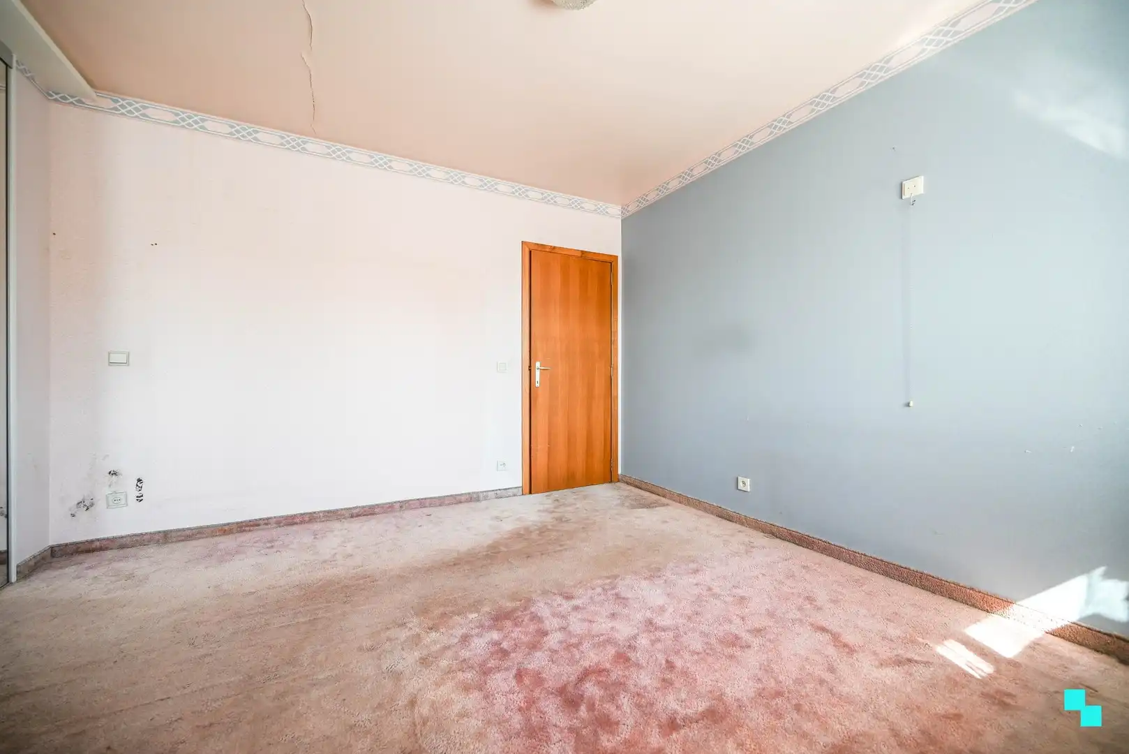 Op te frissen appartement in Oostrozebeke foto 15