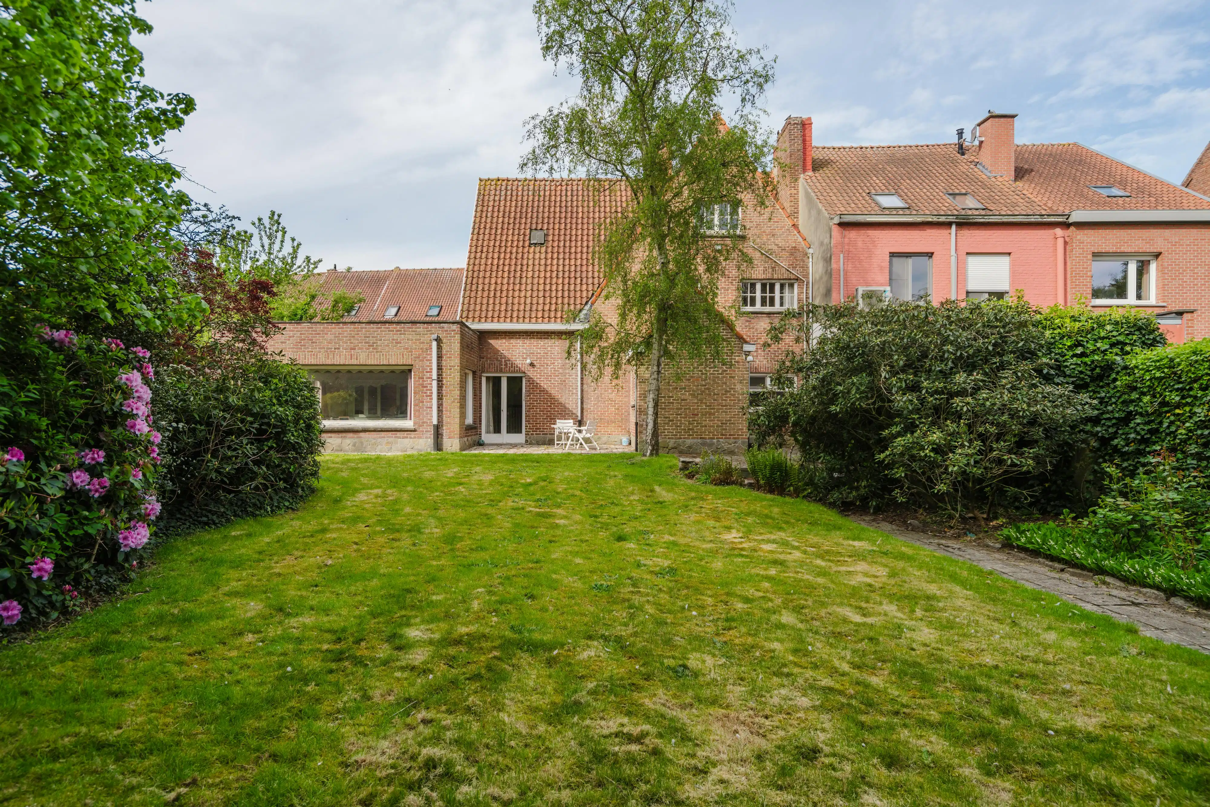 Karaktervolle woning met 4 slaapkamers te koop in Bissegem! foto 9