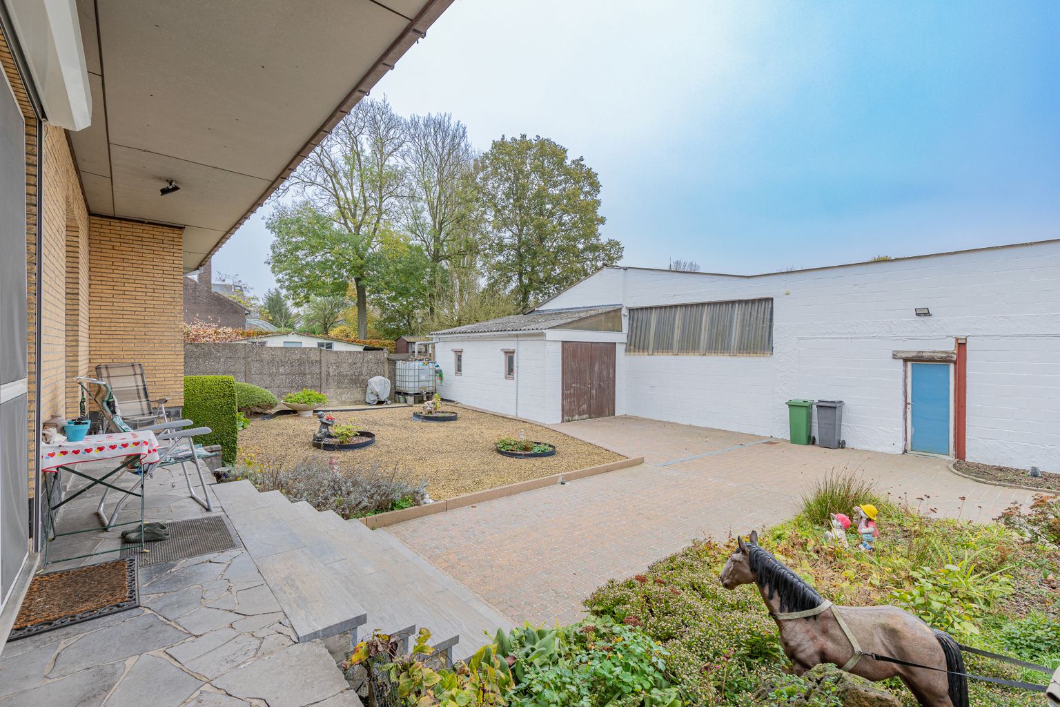 Ideaal gelegen bungalow met 3 slpk, tuin en garage foto 21