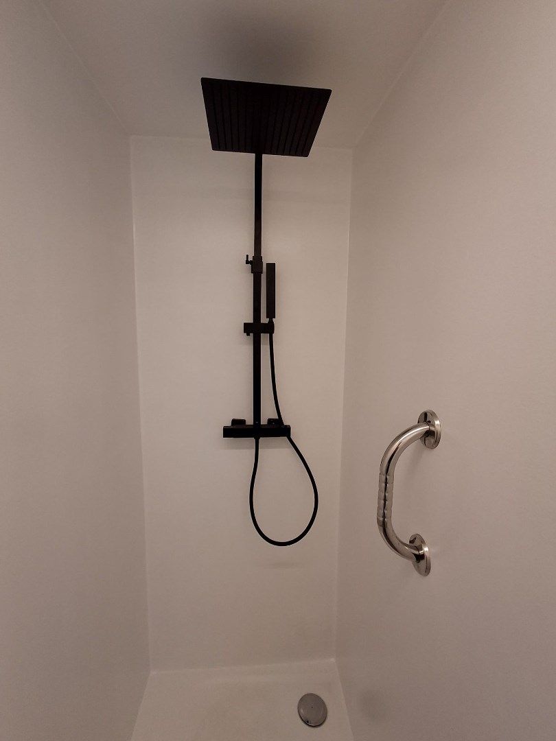 PRACHTIG GERENOVEERDE RIJWONING MET 2 SLPKS EN DUBBELE GARAGE foto 10