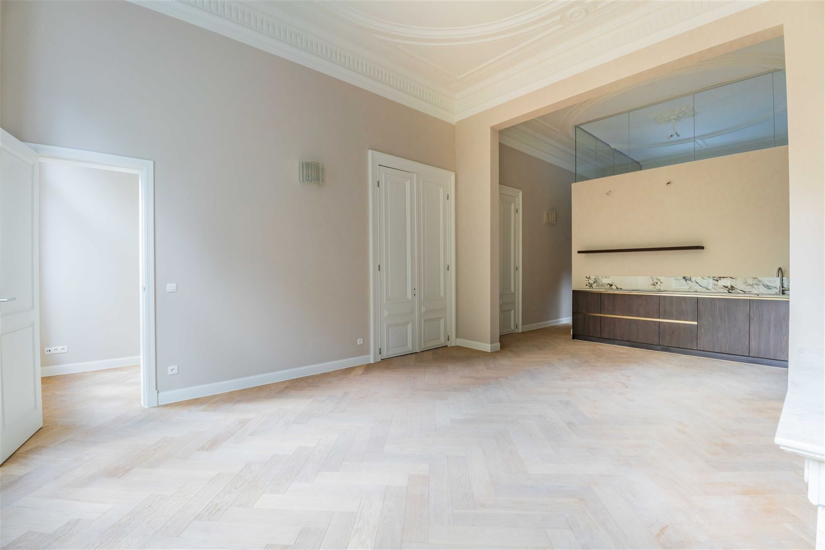 High-end living in piekfijnappartement foto 4