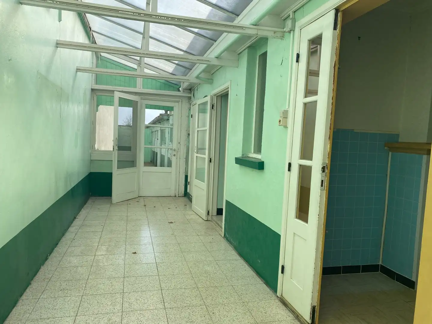 Te renoveren authentieke rijwoning met tuin en garage foto 5