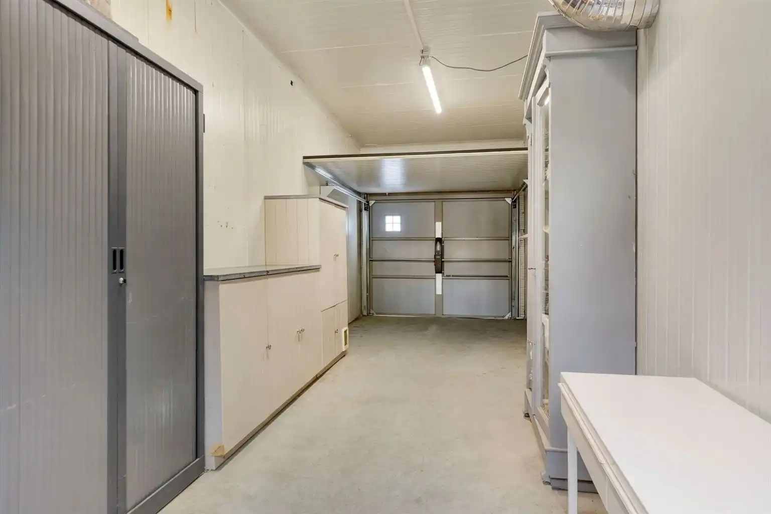 Prachtig gerenoveerde woning met 3 slaapkamers, omheinde tuin en garage, op een rustige doch centrale locatie te Elen foto 26