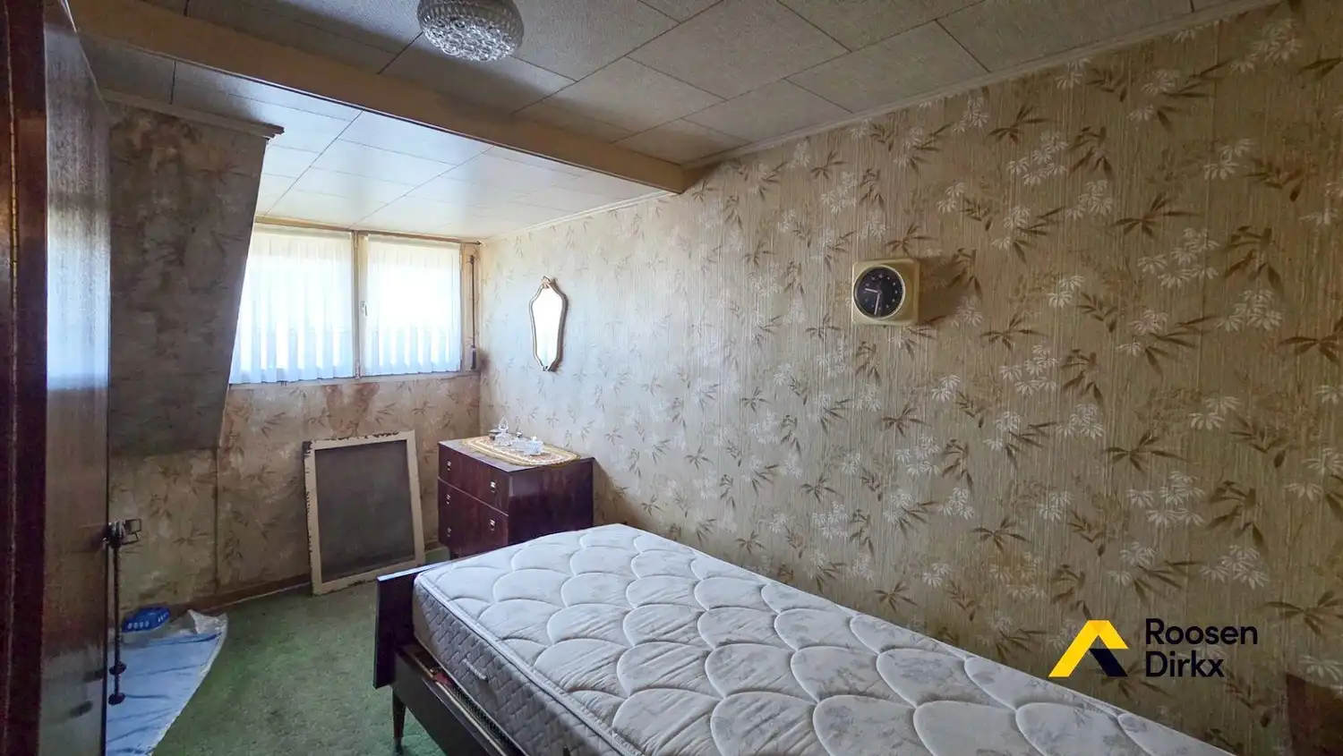 Te renoveren / af te breken woning hartje BREE! foto 16