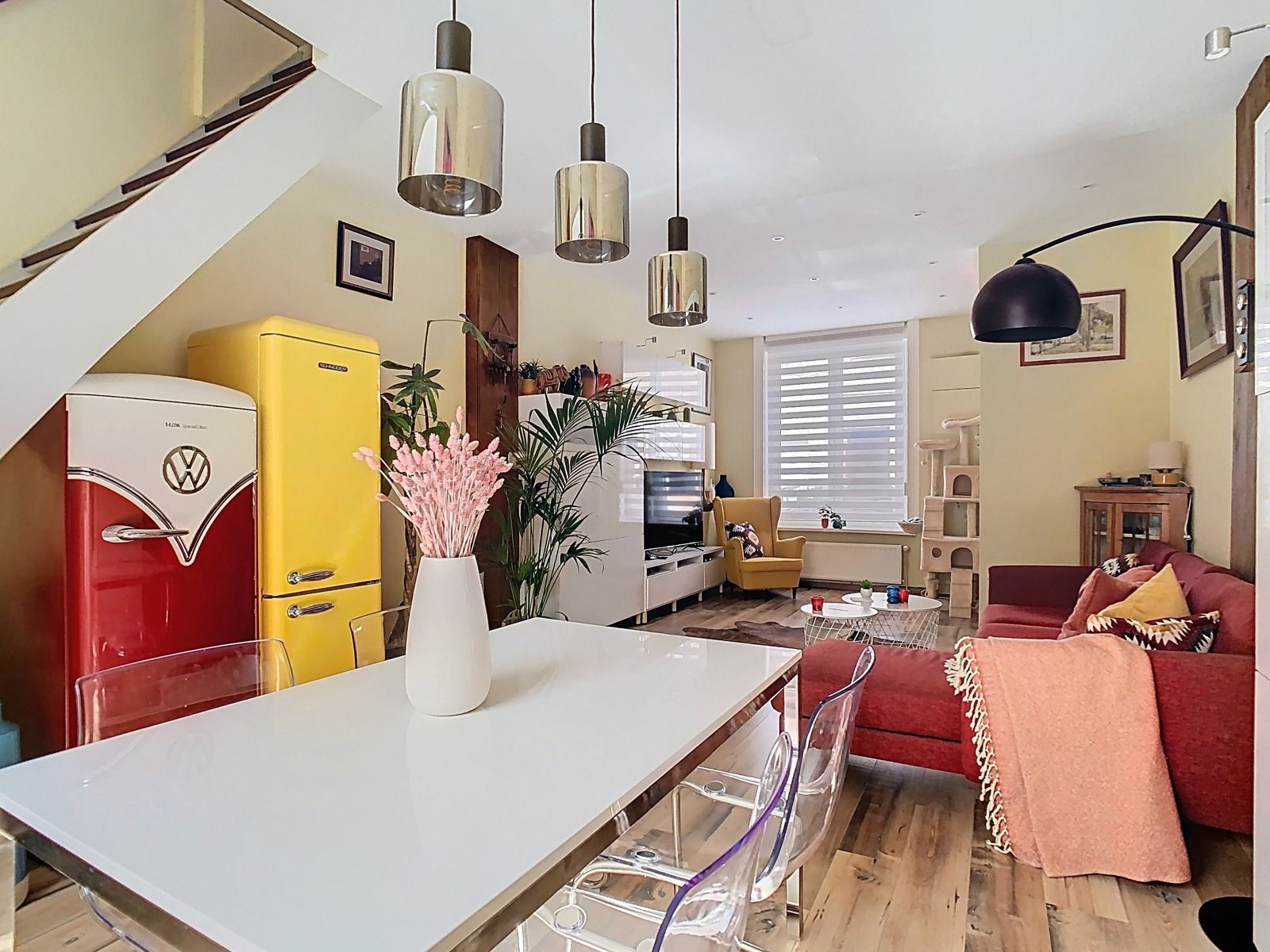 Instapklare stadswoning met 4 slaapkamers op topligging! foto 4