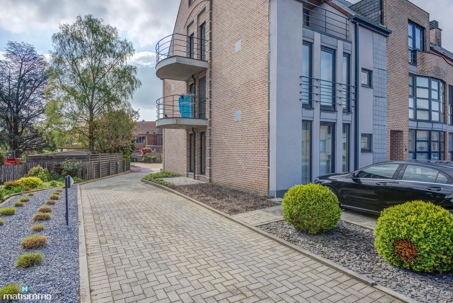 GOED ONDERHOUDEN APPARTEMENT MET BALKON, GARAGE EN KELDERBERGING TE BILZEN foto 19
