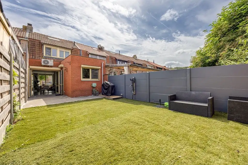 Instapklare woning met zonnige tuin dichtbij Rivierenhof foto 7